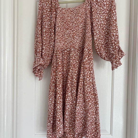 Angie Long Sleeve Floral Dress in Red and White - Picture 3 of 3